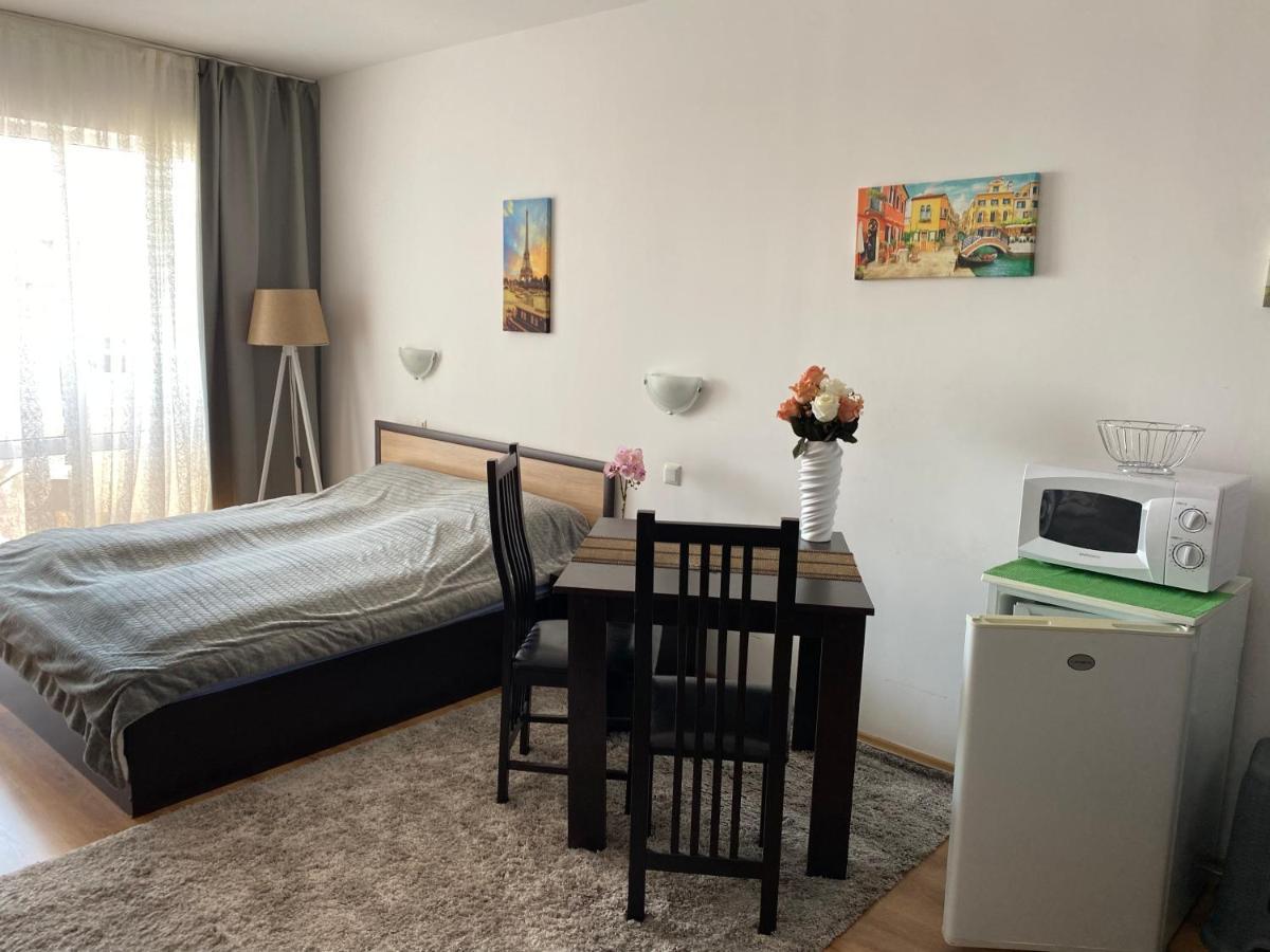 Royal Palm Studio With Seaview Sveti Vlas Exterior foto
